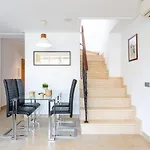 Duplex Centre
